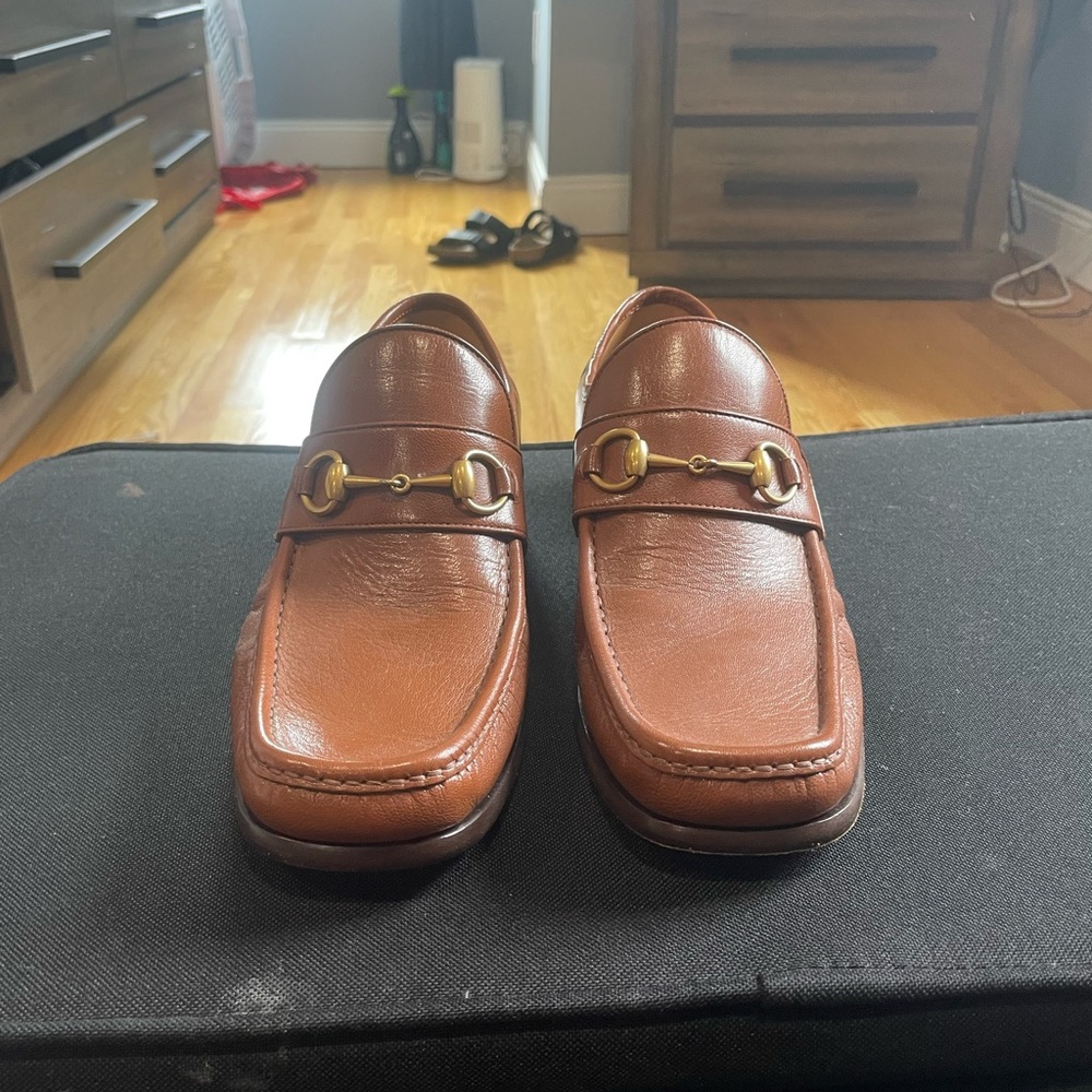 Gucci shoes